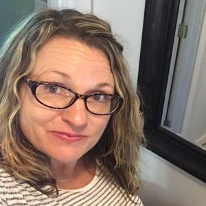 Meet your Posher, Lori